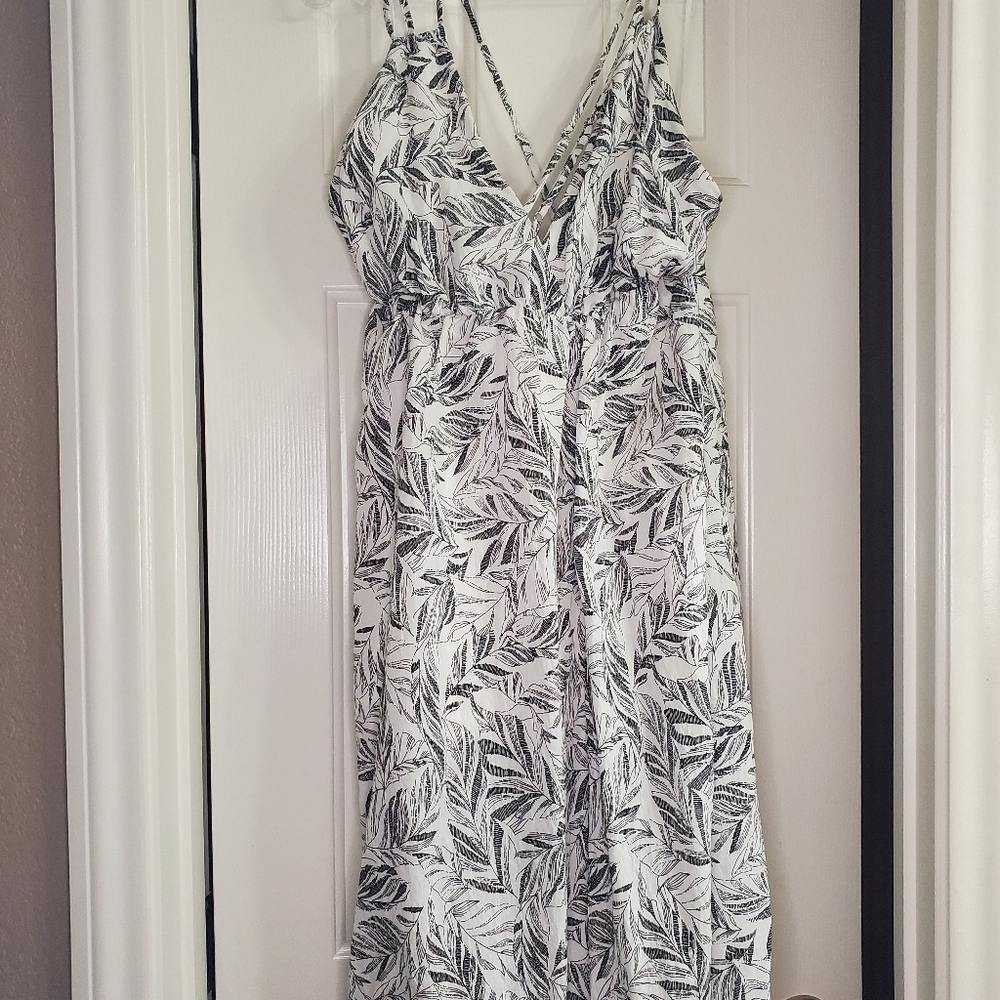 Womens boho summer maxi dress white and size large